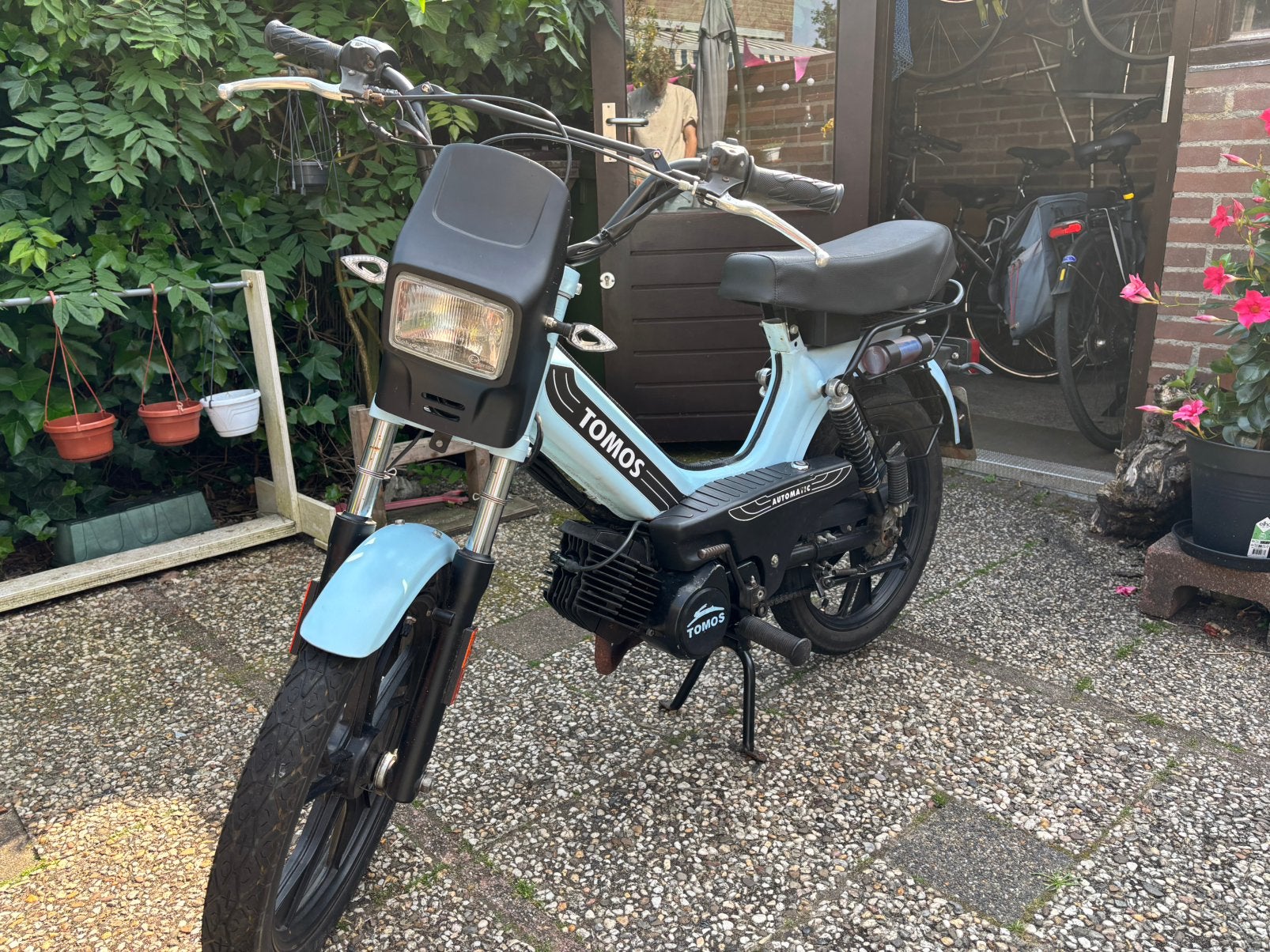 Tomos Quadro 2010 custom, Fietsen en Brommers, Brommers | Tomos, Ophalen, 49 cc, Zo goed als nieuw, 2 versnellingen