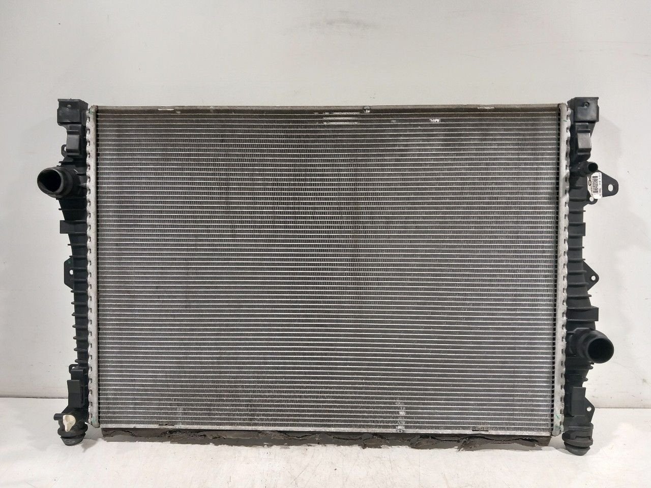 Radiateur Land Rover Discovery, Onderdelen@venauto.nl, Van der Ven Autorecycling B.V., Ettenseweg 76, 4706 PB Roosendaal, The Netherlands