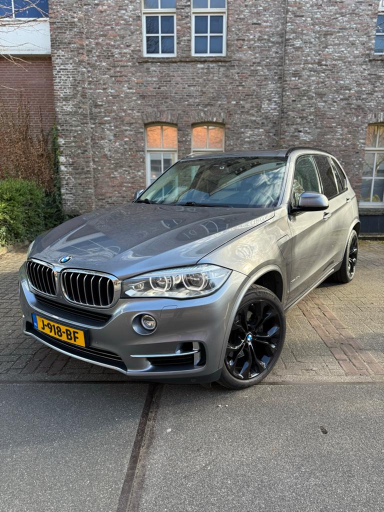 BMW X5 Xdrive40e Iperformance 313pk, Parkeerassistent, 4 cilinders, Bedrijf, Vierwielaandrijving