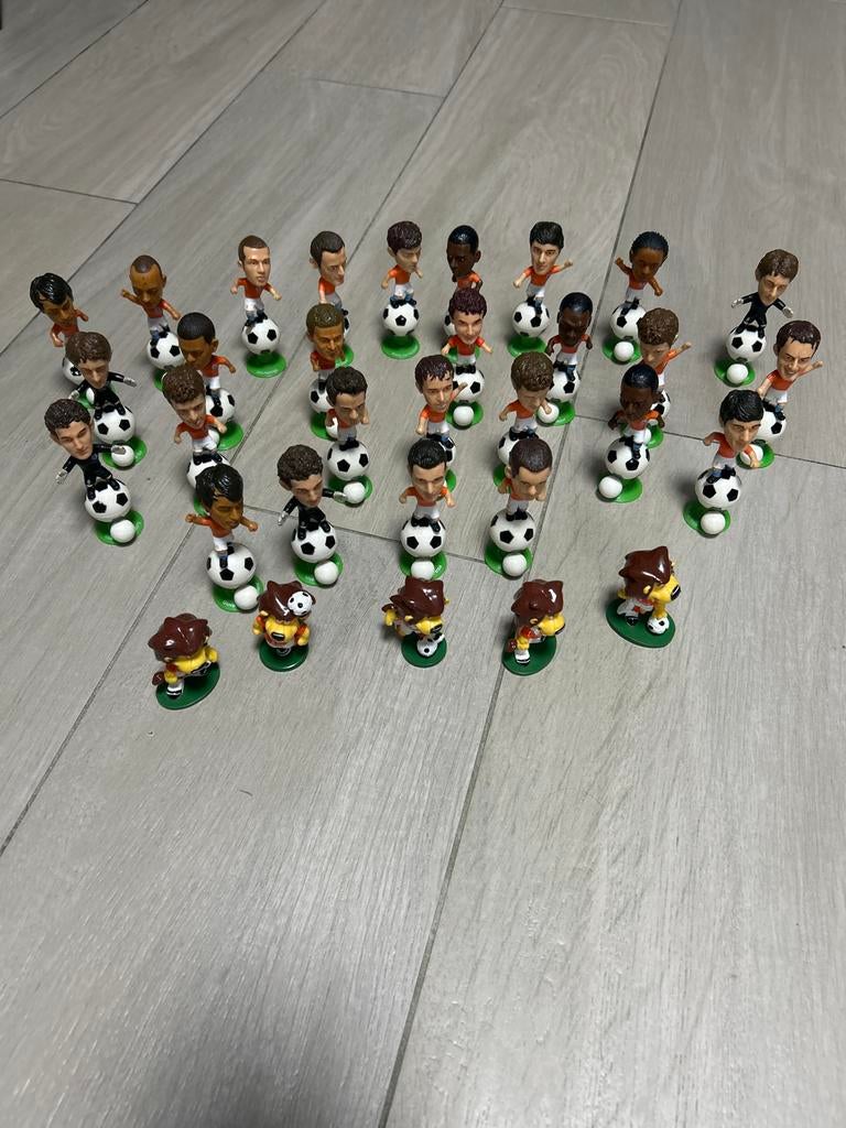 Grote collectie voetbalpoppetjes van nederland 2008 EK, Sieraden, Tassen en Uiterlijk, Piercings, Zo goed als nieuw, Ophalen of Verzenden