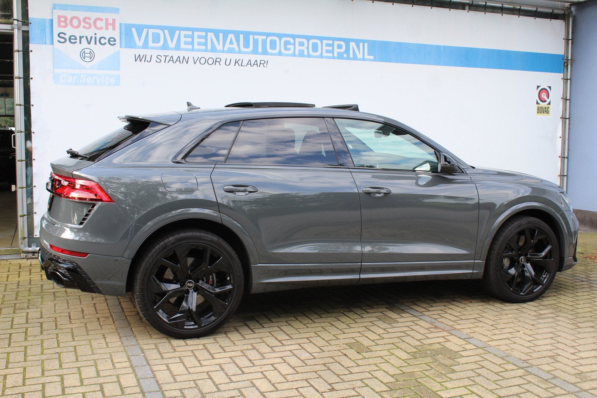 Audi Q8 4.0 TFSI RS Q8 quattro 600pk | Panorama dak | Kerami, Auto's, Automaat, 12 maanden, Gebruikt, Leder