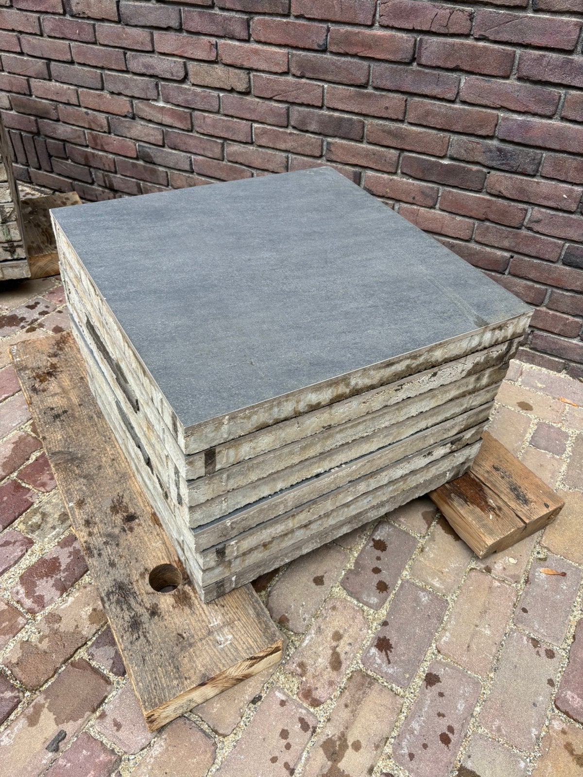 Terrastegel keramiek op betonnen drager(antraciet, 16 stuks), Ophalen, Gebruikt, 5 tot 10 m², Beton