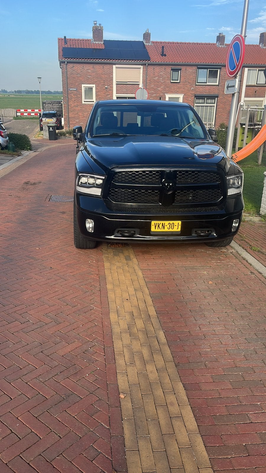 Dodge RAM Dodge RAM 2021 Zwart, Auto's, 2556 kg, 5654 cc, Zwart, Origineel Nederlands