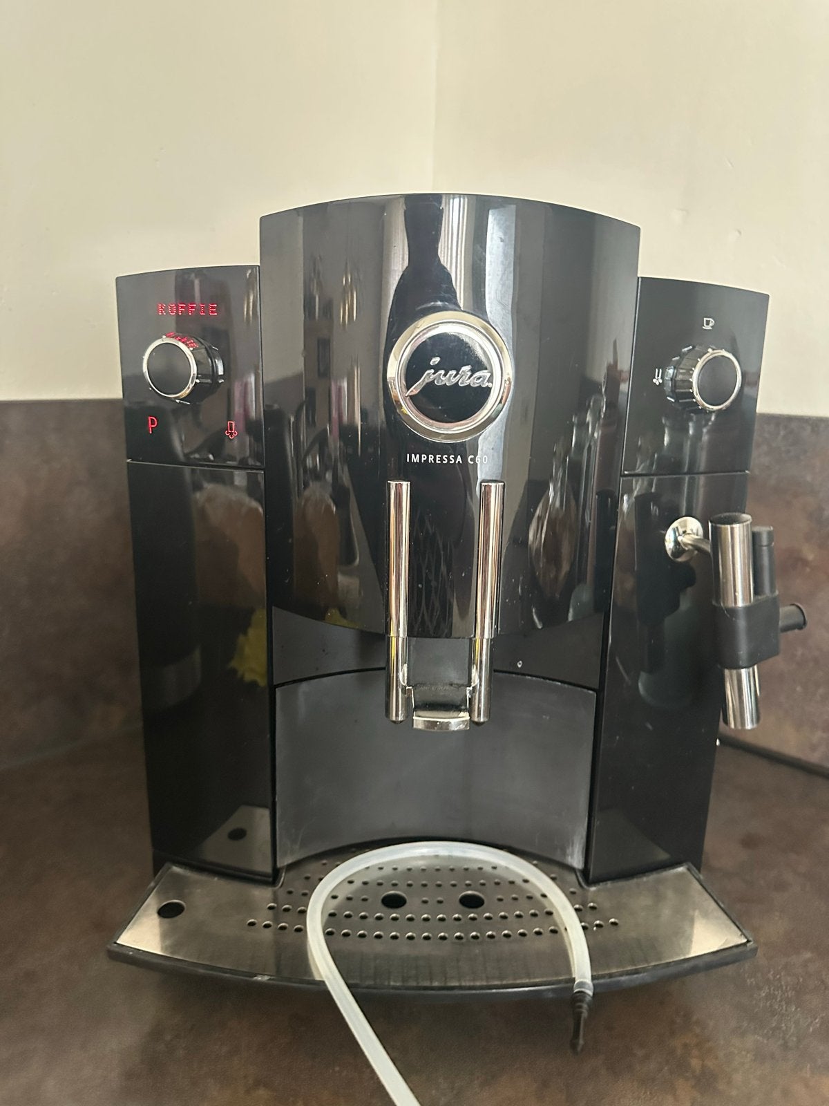 Jura Impressa C60 Koffiemachine - Gereviseerd, Koffiemachine, Koffiebonen, Zo goed als nieuw, 4 tot 10 kopjes