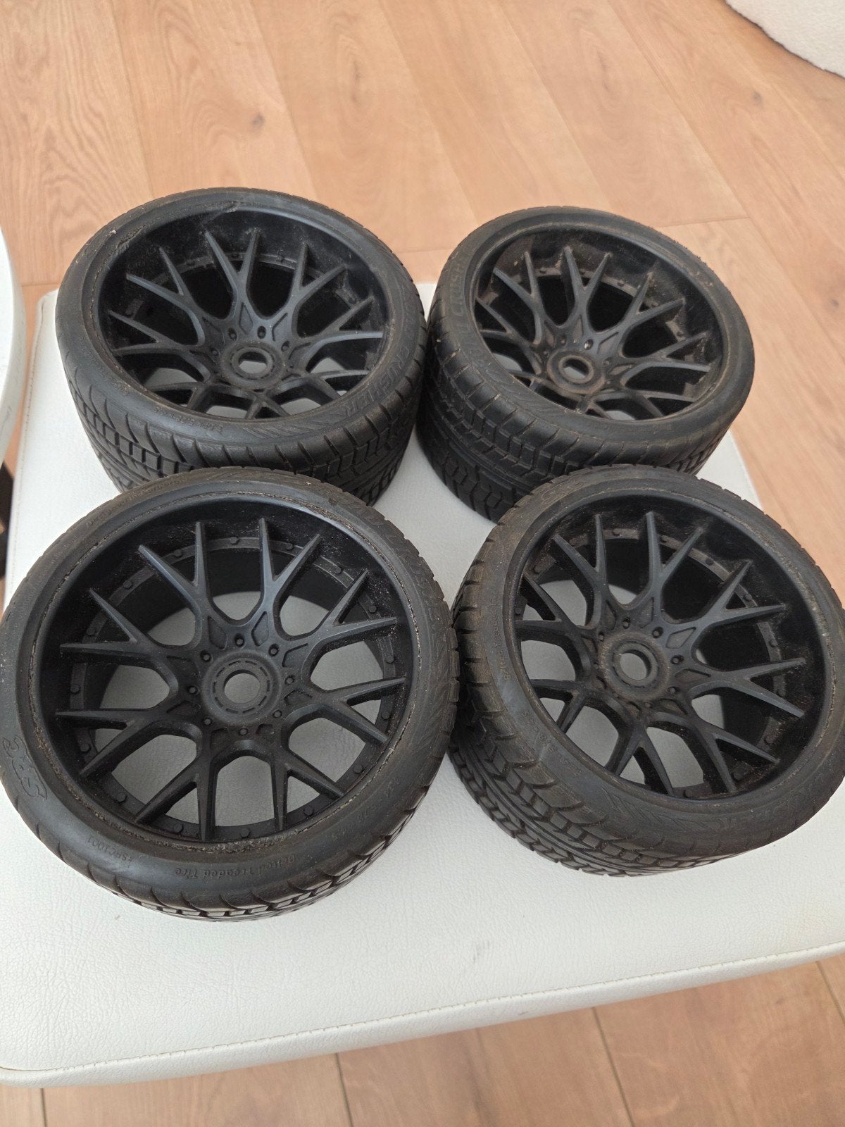 4x Sweep SRC Road Crusher Belted wielen – 1/7 RC – 17mm hex, Elektro, Gebruikt, Ophalen of Verzenden, Auto onroad