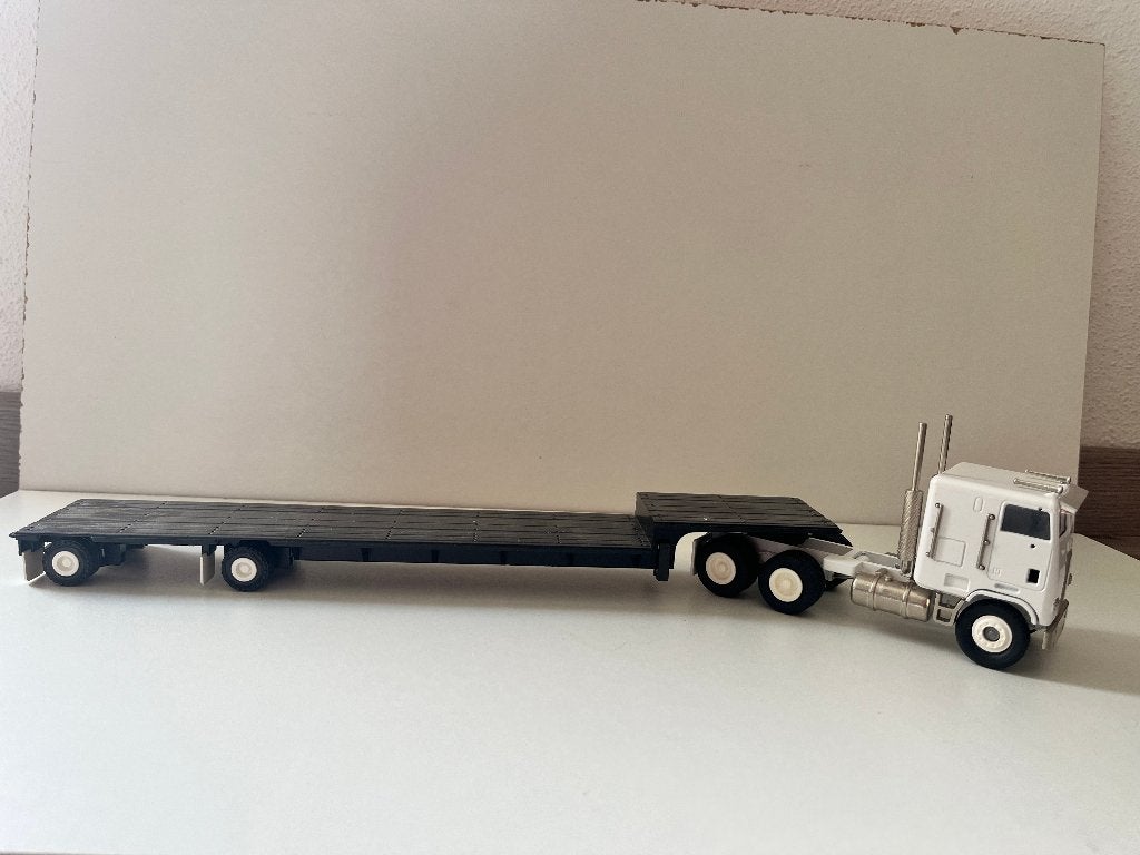 Freightliner met dieplader van Conrad, Ophalen of Verzenden, Gebruikt, Bus of Vrachtwagen, Conrad