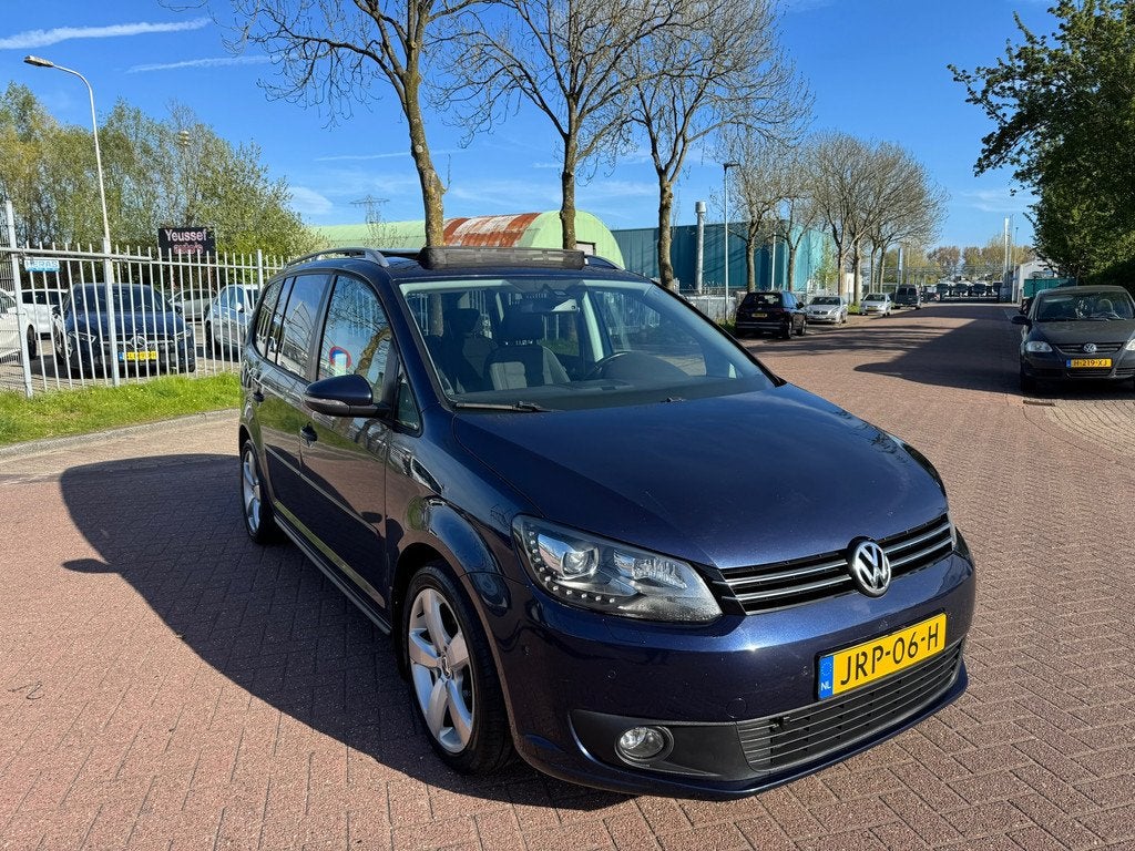 Volkswagen TOURAN 1.4 TSI Highline 7p automaat panorama, Euro 5, 15 km/l, Gebruikt, 4 cilinders