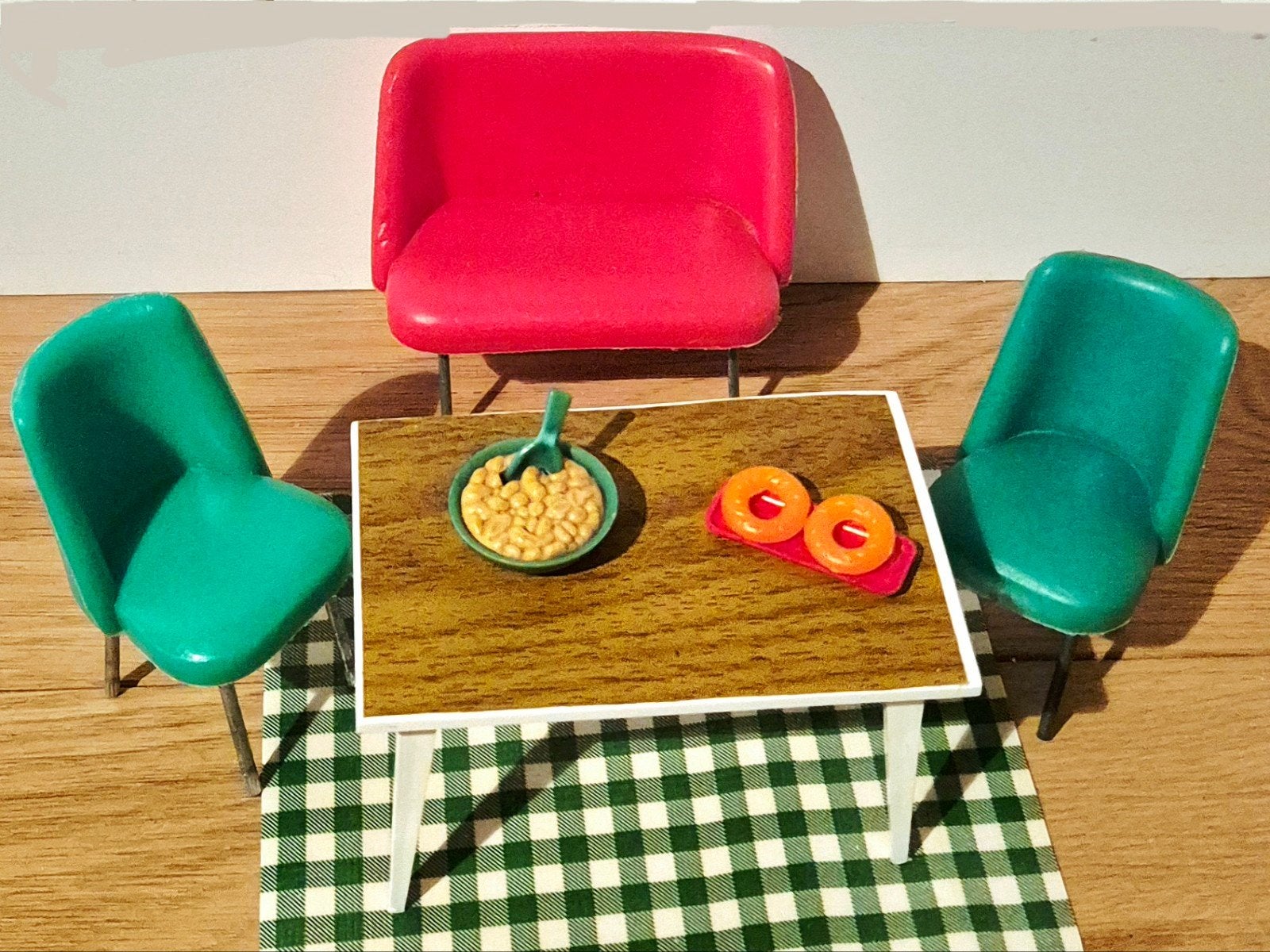 Vintage poppenhuis eethoek tafel stoeltjes retro 60s, Ophalen of Verzenden, Gebruikt, Gebruiksvoorwerp