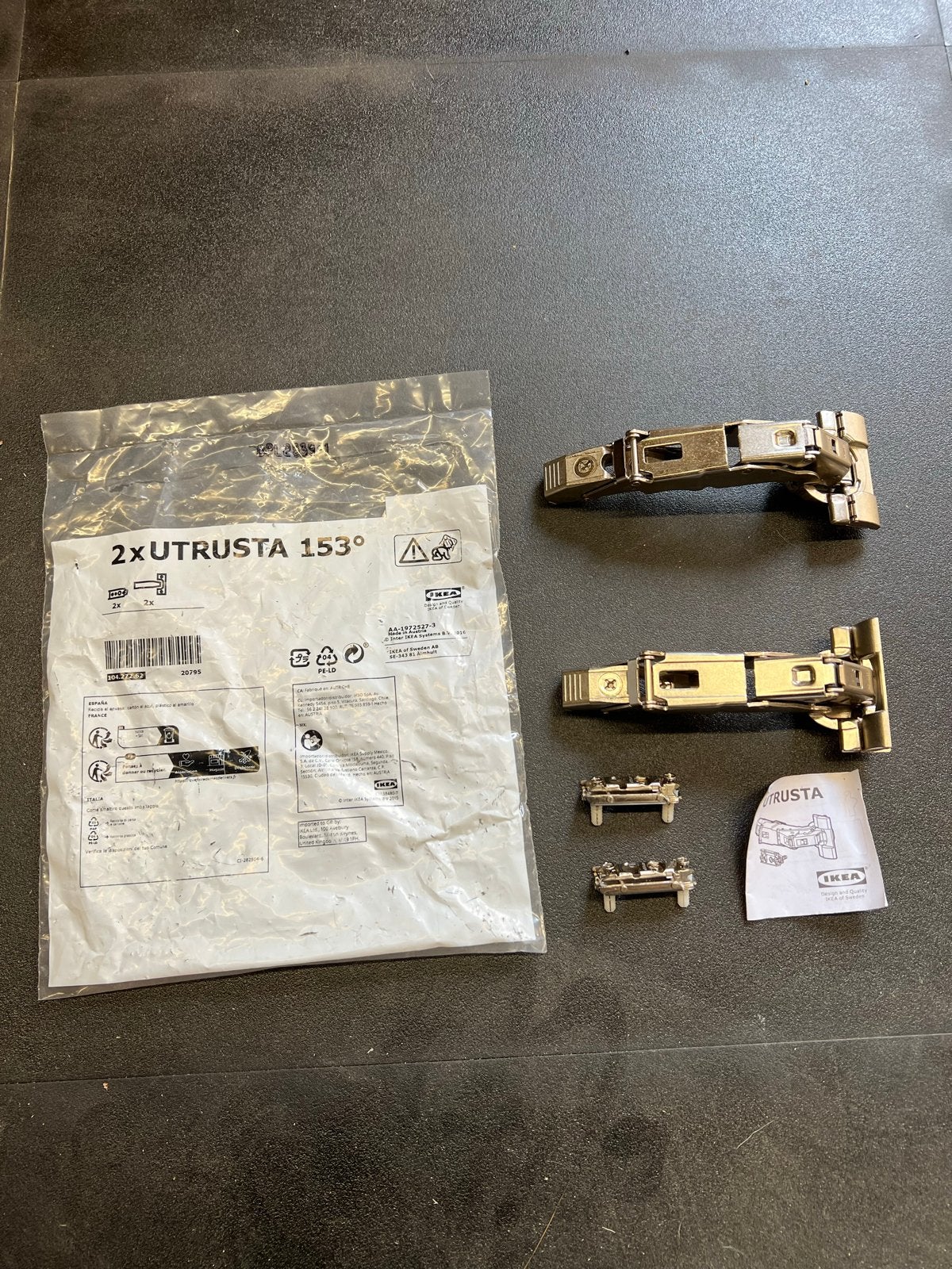IKEA UTRUSTA Scharnieren 153 (2 stuks), Ophalen of Verzenden, Nieuw, Overige materialen, Scharnier