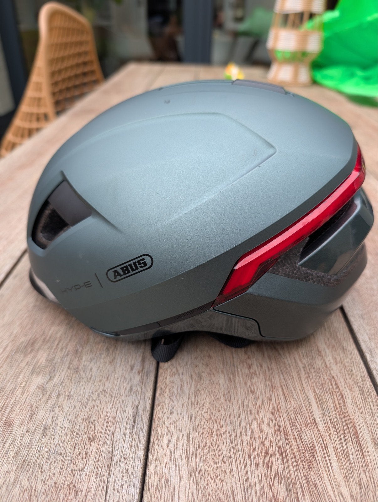 ABUS urban hyp e ace fietshelm met verlichting, M, Ophalen of Verzenden, Zo goed als nieuw, ABUS