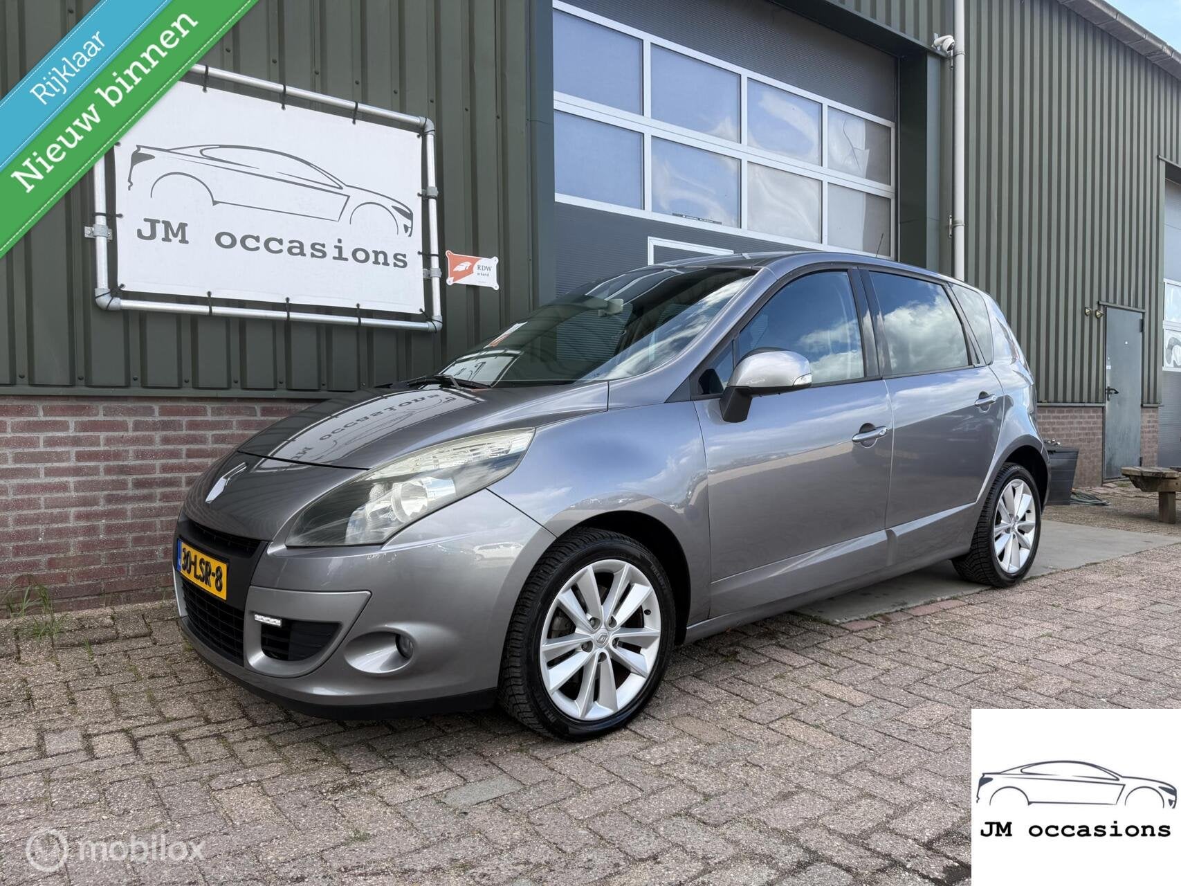Renault Scenic 1.6 Celsium|Airco|Cruise|Navi|Bluetooth|APK 6, Voorwielaandrijving, Gebruikt, 1295 kg, 4 cilinders