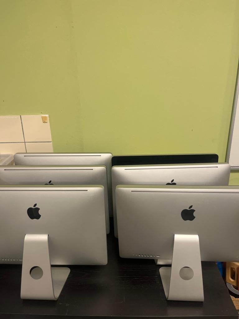 Apple iMac 21,5" – 6 stuks beschikbaar, Computers en Software, Apple Desktops, Gebruikt, 2 tot 3 Ghz, 8 GB, IMac