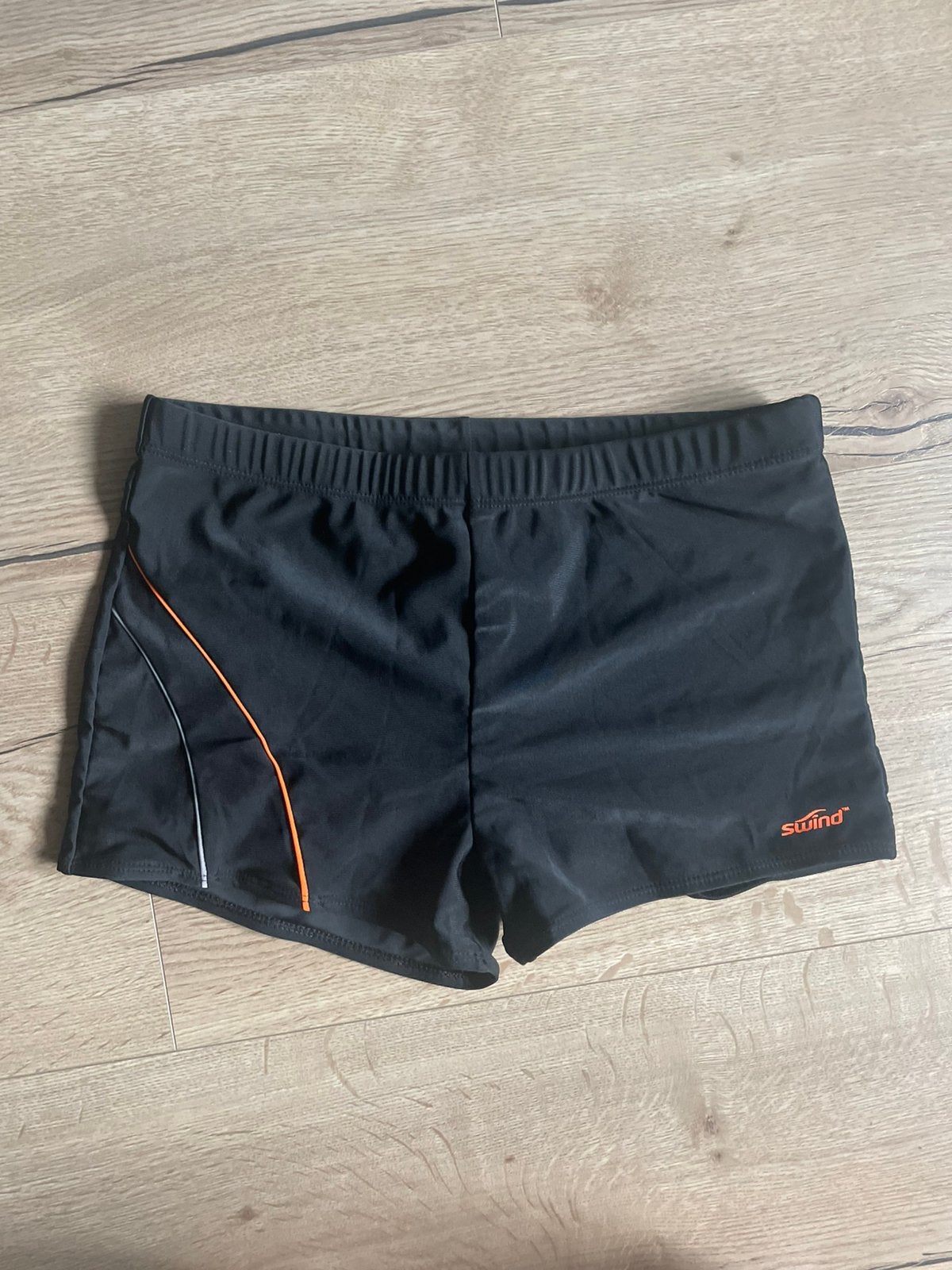 Heren zwembroek Swind maat M, Kleding | Heren, Badmode en Zwemkleding, Ophalen, Maat 48/50 (M), Zwart, Zwemshort