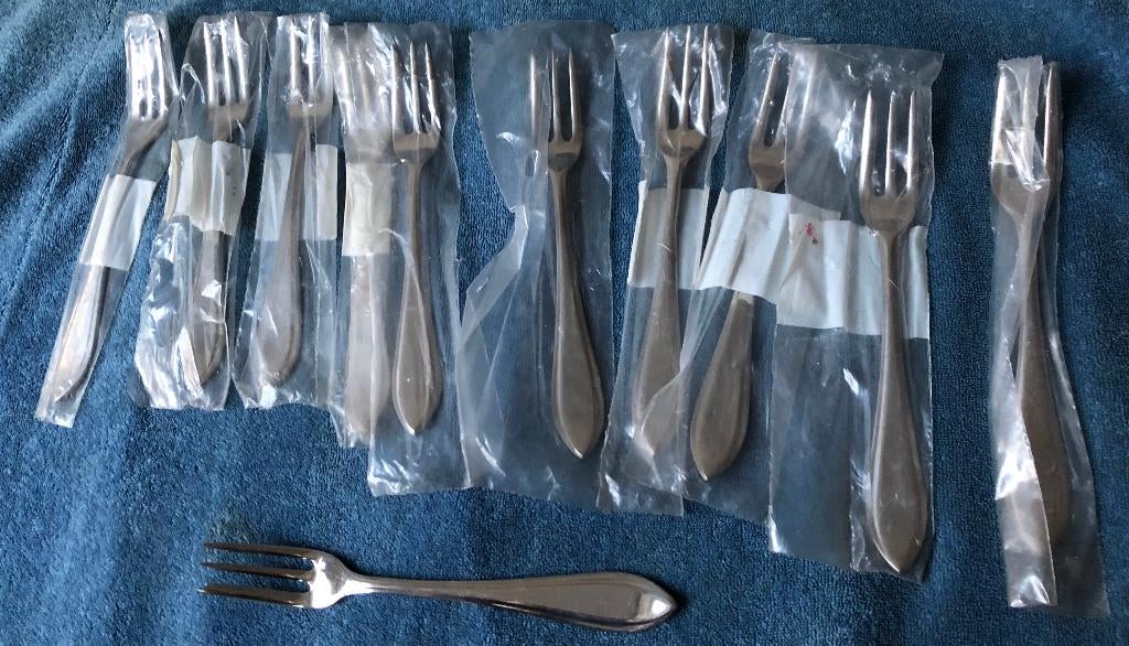 11 Keltum Dervine gebaksvorkjes puntfilet, Antiek en Kunst, Antiek | Bestek, Ophalen of Verzenden