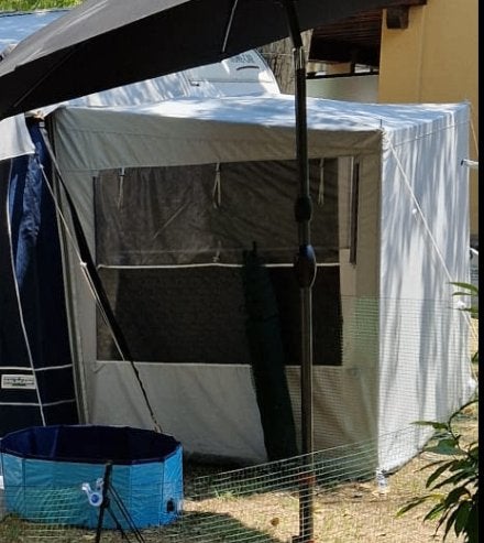 Uitbouw voortent met binnentent en buizenframe, Ophalen, Zo goed als nieuw