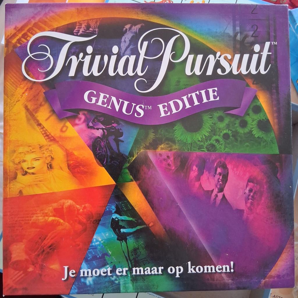 Trivial Pursuit Genus editie 2400 vragen, Ophalen of Verzenden, Gebruikt