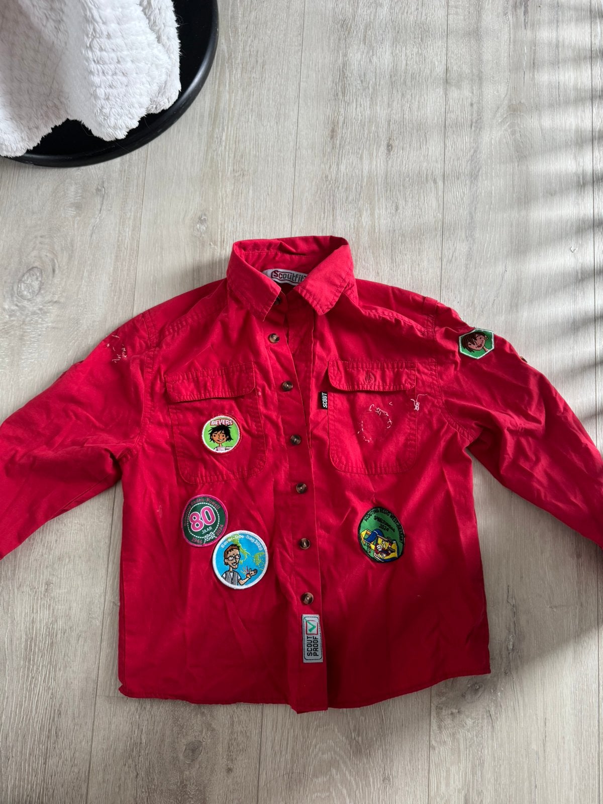 Scouting blouse bevers 128, Verzamelen, Scouting, Ophalen, Zo goed als nieuw, Kleding