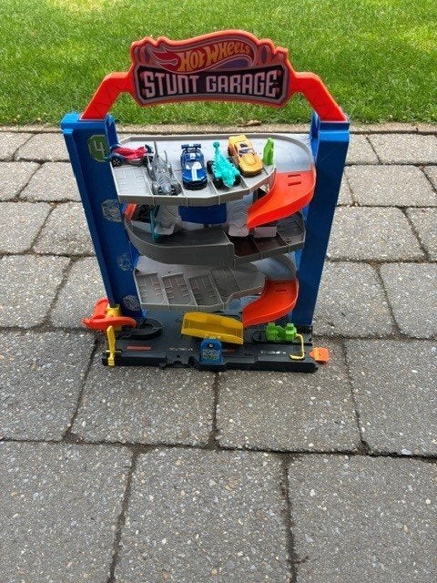 Stunt garage Hot Wheels, Ophalen, Zo goed als nieuw, Handmatig, Hot Wheels