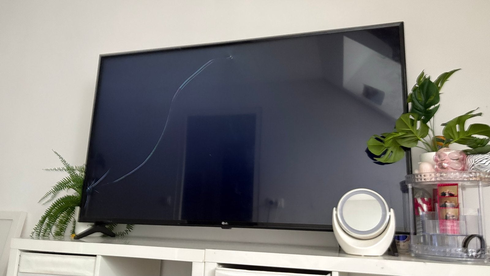 LG TV 125cm (kapot scherm) - Inclusief kabels, Ophalen, Niet werkend, 100 cm of meer, LG