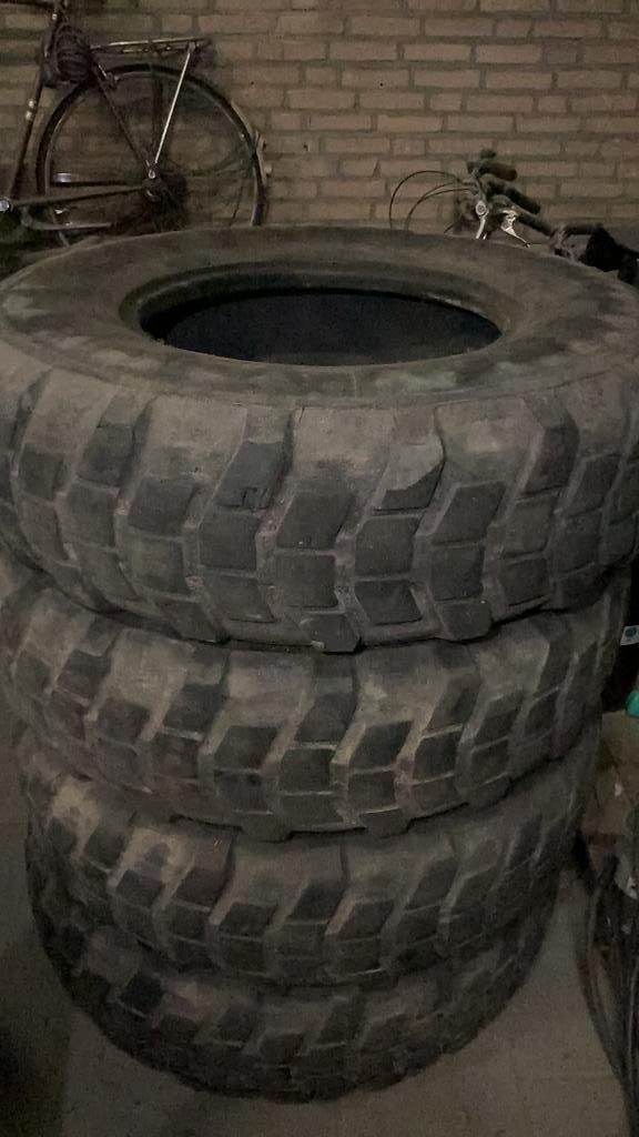 Michelin unimogbanden te koop., Ophalen, Gebruikt