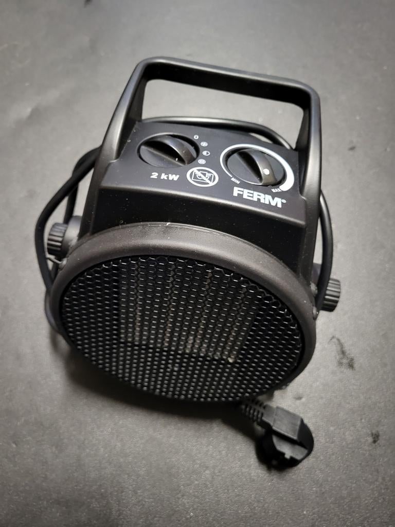 Ferm kachel 2kW - Ideaal voor caravan/camper (nieuw), Ophalen of Verzenden, Zo goed als nieuw, 800 watt of meer, Kachel