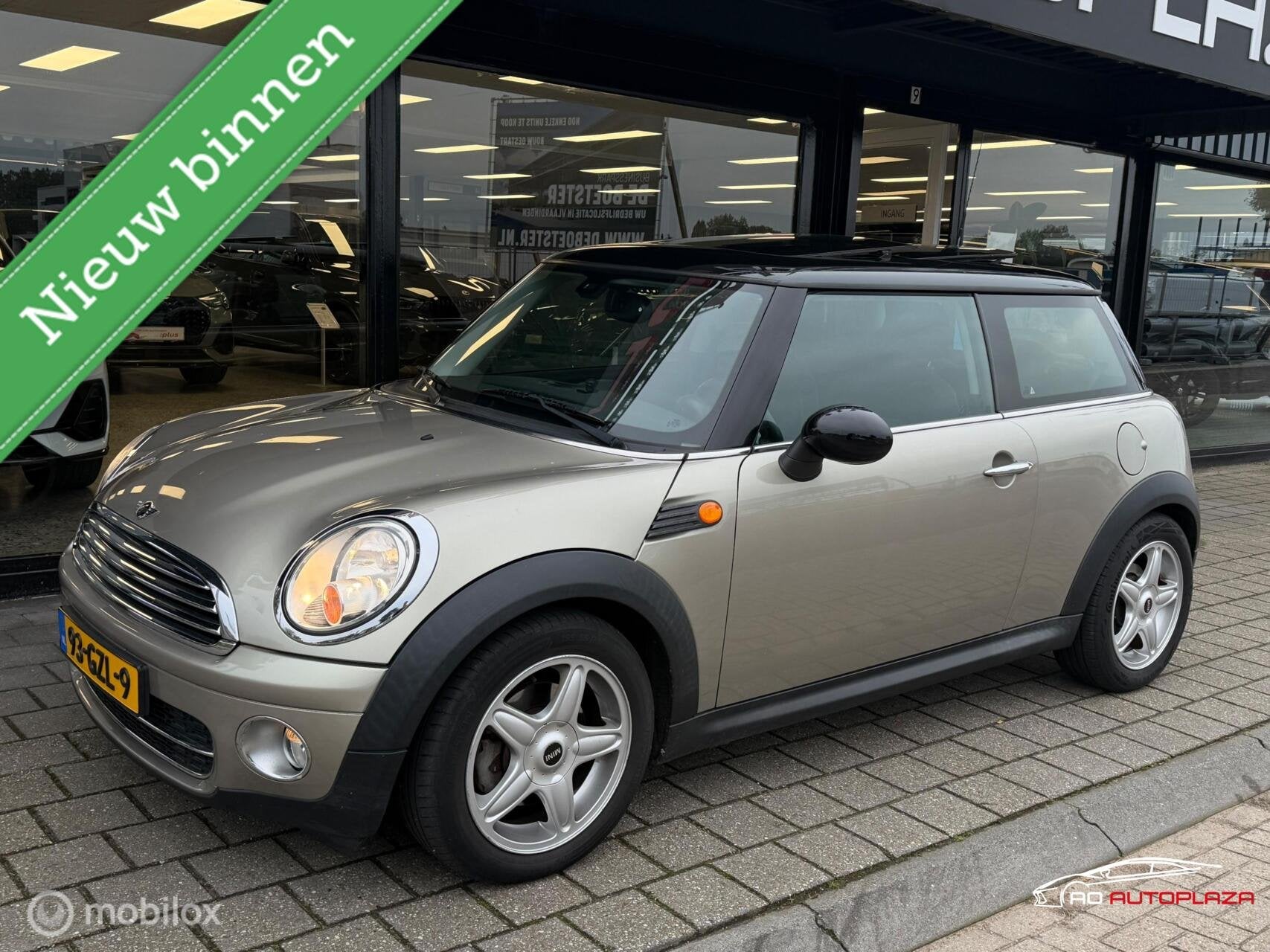 Mini 3-Deurs 1.6 Cooper D Chili Panorama/Automaat/Unieke NAP, Auto's, 750 kg, 4 cilinders, 1095 kg, 4 stoelen