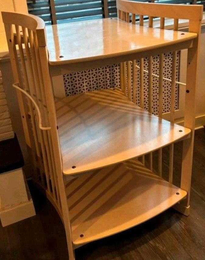 Stokke Commode met aankleedkussen(ombouw tot bureau), Ophalen