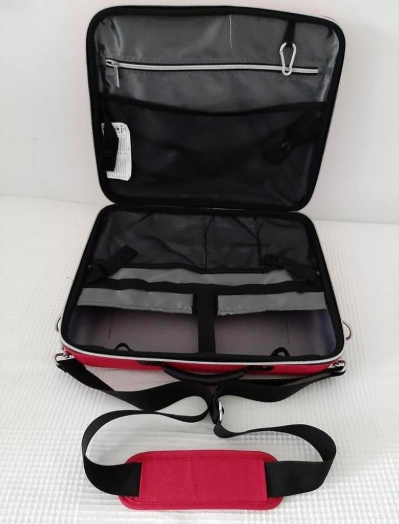 Roze laptoptas/-koffertje voor 15" laptop,met schouderband, Computers en Software, Laptoptassen, Ophalen of Verzenden, 15 inch
