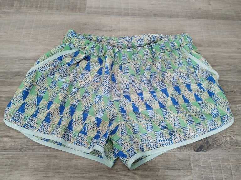 Action dames short met patroon motief en steekzakken, Kleding | Dames, Overige kleuren, Kort, Ophalen of Verzenden, Zo goed als nieuw