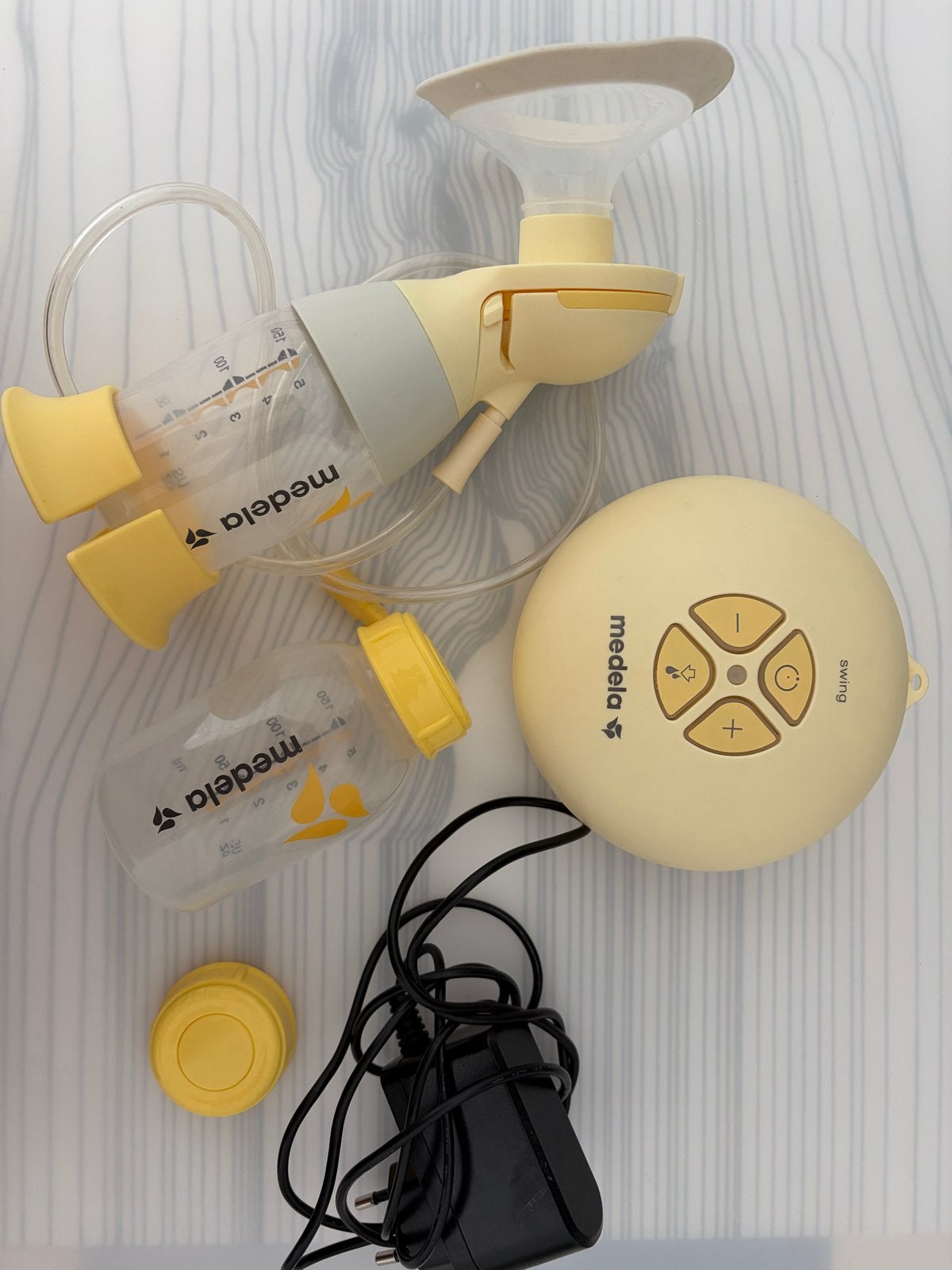Medela Swing borstkolf met 21 mm opzetstuk, Ophalen, Gebruikt, Medela, Borstkolf