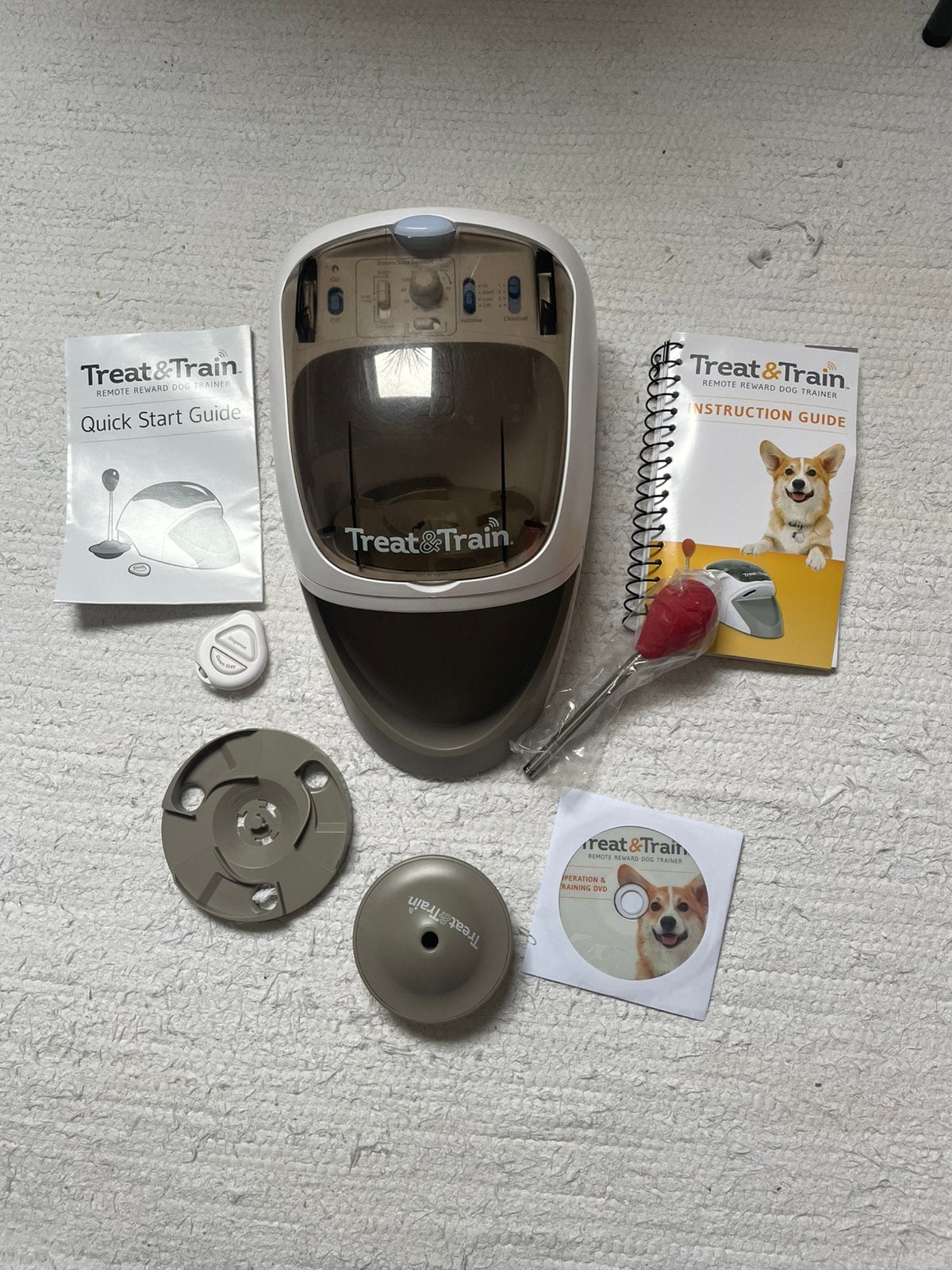Treat & Train, Dieren en Toebehoren, Ophalen, Zo goed als nieuw