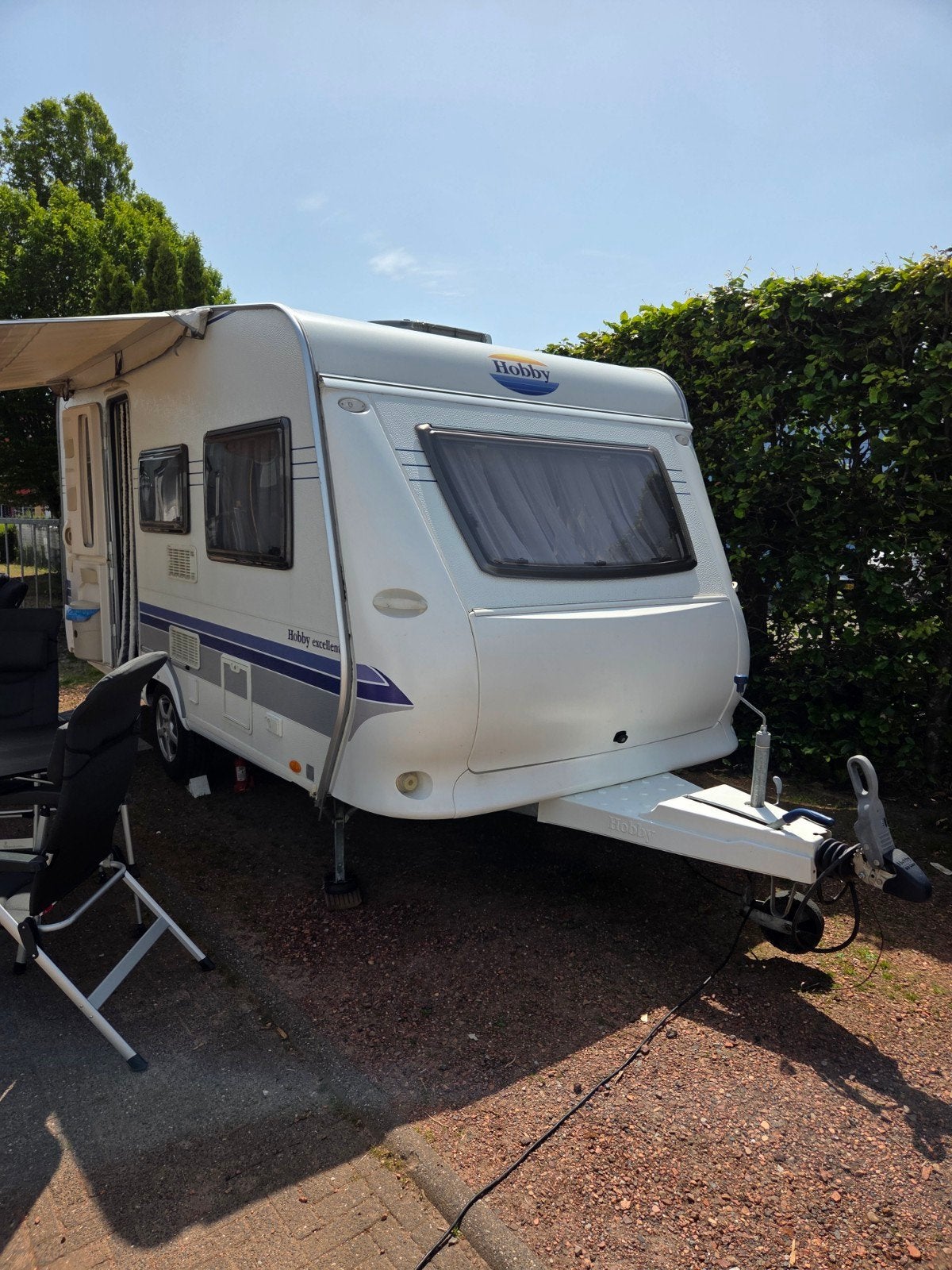 Hobby 450uf 2008, zeer compleet met Airco, luifel & voortent, Vast bed, Rondzit, Hobby, Kachel