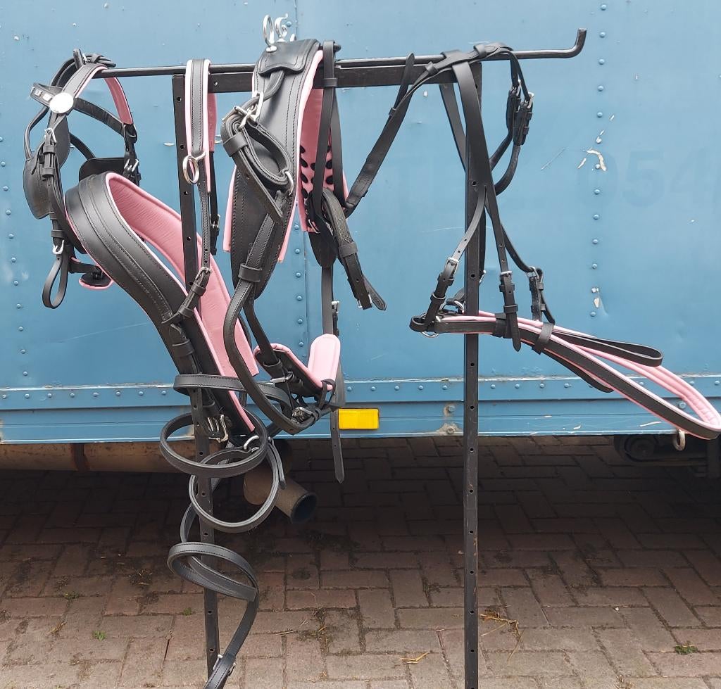 Ponytuig rose onderlegd, Dieren en Toebehoren, Paarden en Pony's | Hoofdstellen en Tuigage, Ophalen of Verzenden, Nieuw, Overige soorten
