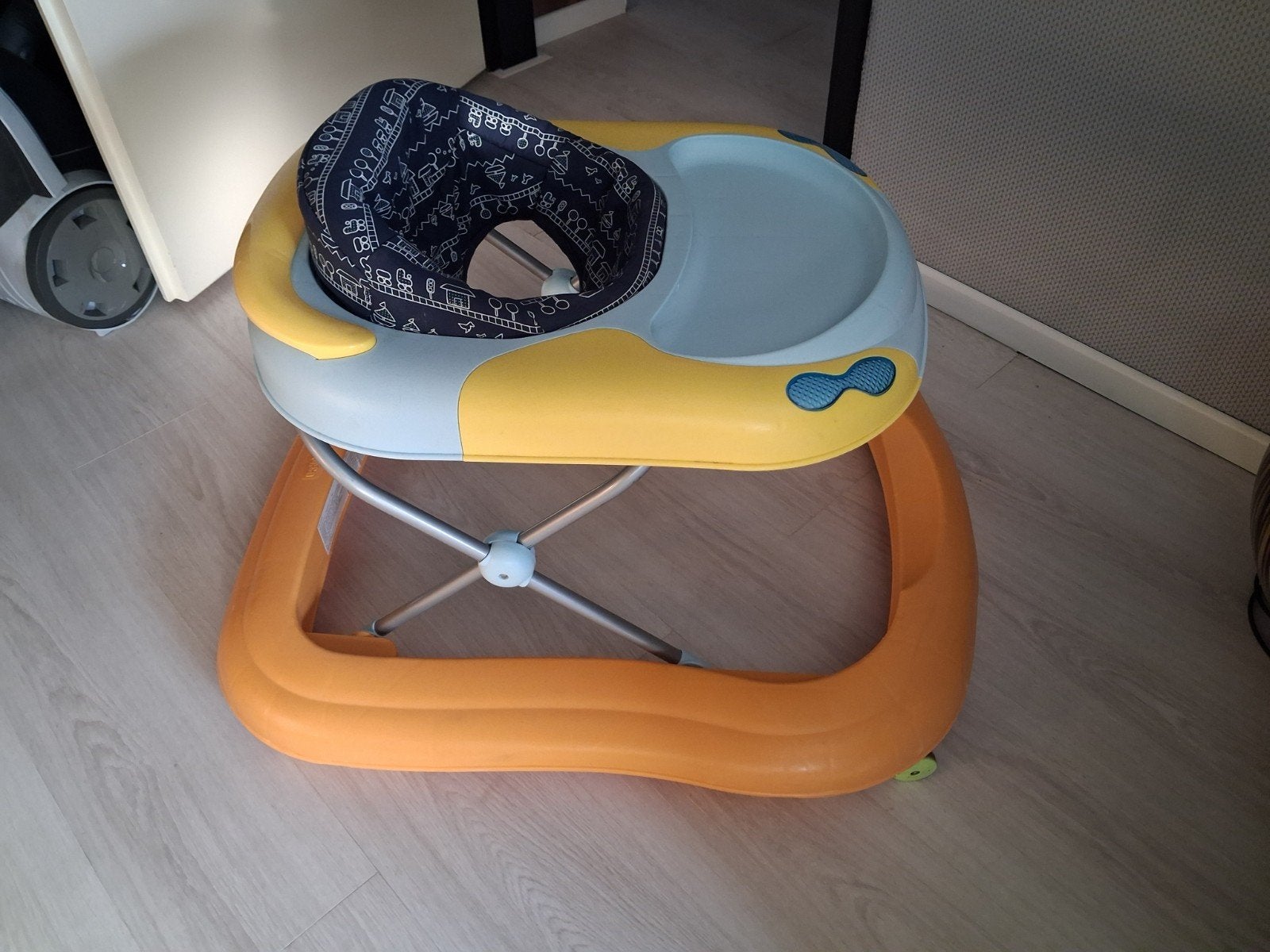 Loopstoeltje, Ophalen