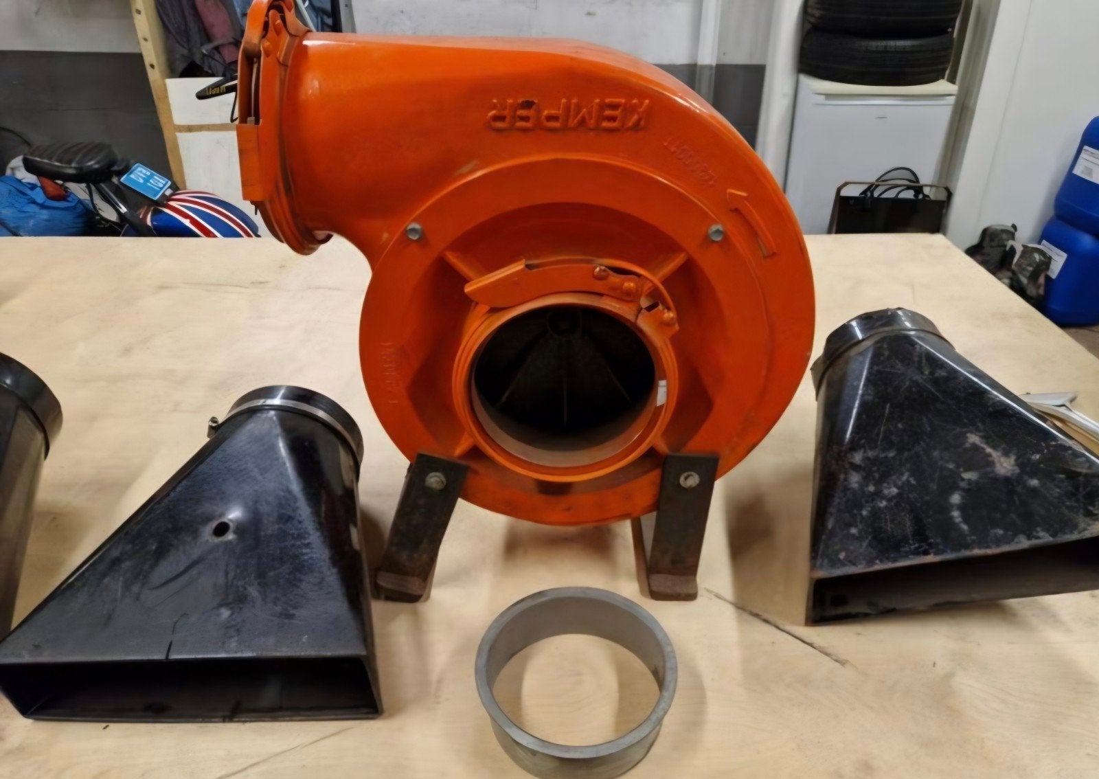 Kemper Afzuiger/Ventilator met Slangen, Ophalen, Ventilator