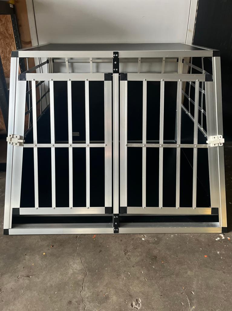 Aluminium auto bench / hondenbench, Dieren en Toebehoren, Hondenbenches, Zo goed als nieuw, Ophalen