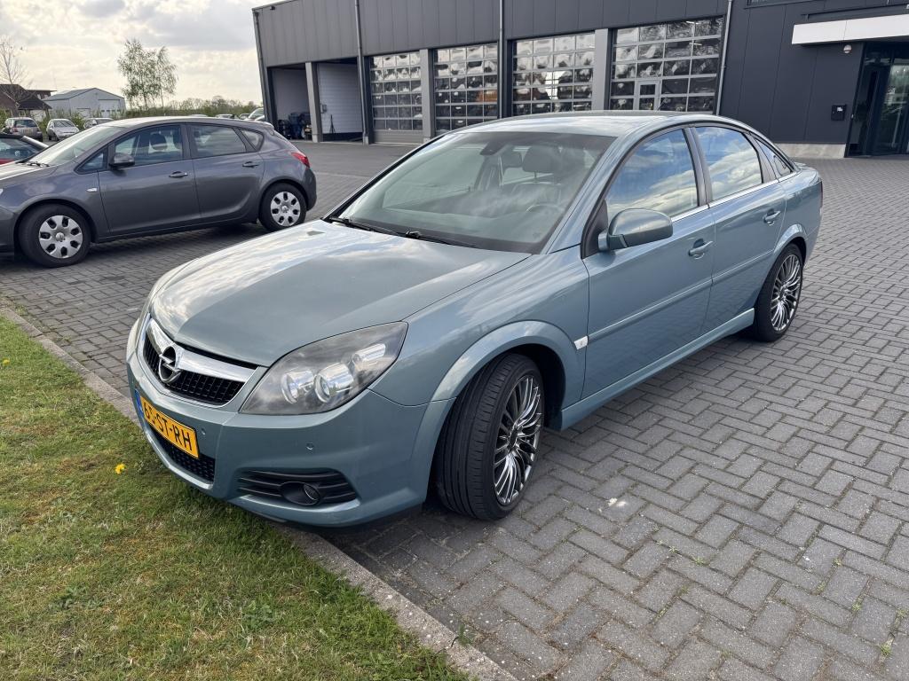 Opel Vectra GTS 1.8-16V Executive (bj 2006), Gebruikt, 4 cilinders, 1796 cc, Vectra