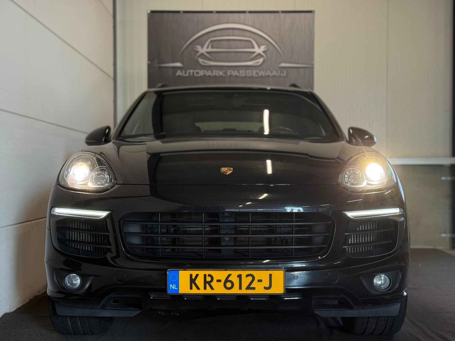 Porsche Cayenne S 4.2 D Pano, Cruise Control, Lederen, 18-Vo, Gebruikt, Zwart, Leder, Bedrijf