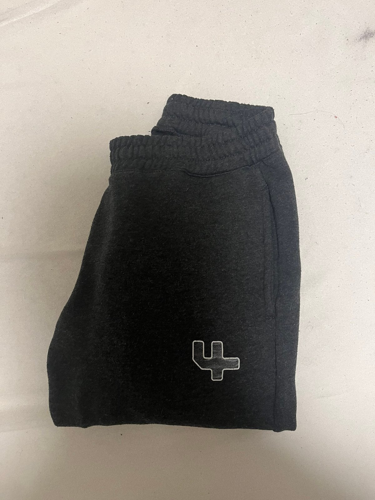 Four Amsterdam kinder broek, Kinderen en Baby's, Kinderkleding | Maat 176, Ophalen of Verzenden, Zo goed als nieuw, Jongen of Meisje