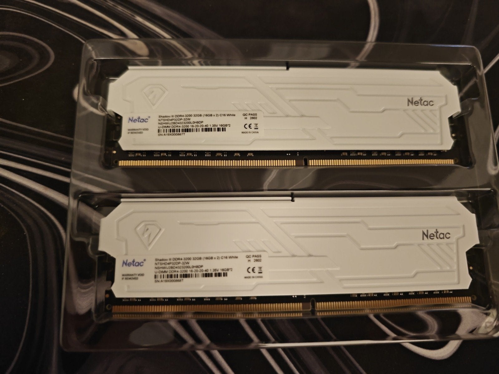 Netac Shadow III DDR4 RAM 32GB (2x16GB) 3200MHz, Computers en Software, RAM geheugen, Nieuw, Desktop, 32 GB, DDR4, Ophalen of Verzenden
