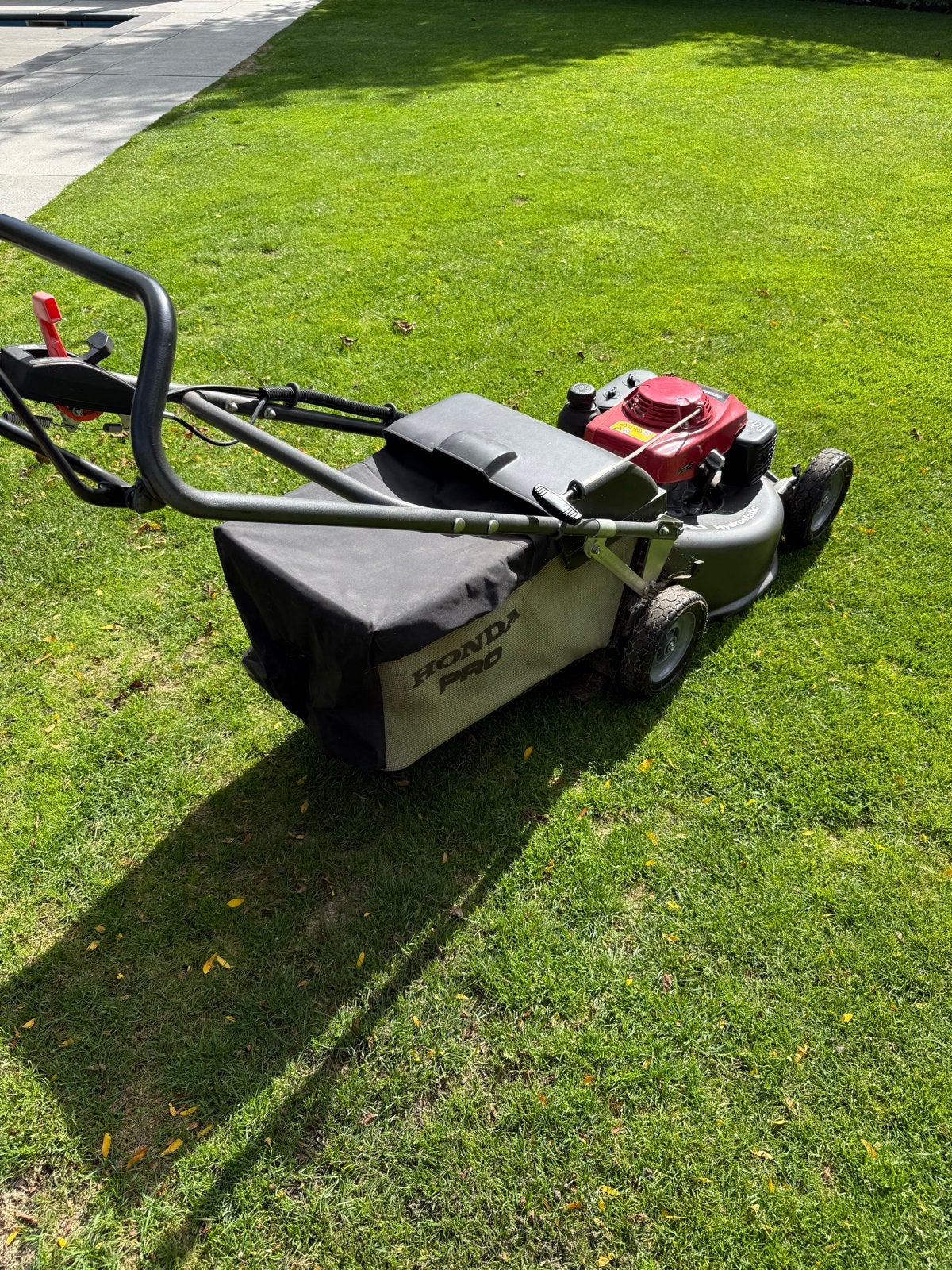 Honda HRH 536 Benzine Grasmaaier, Ophalen, Cirkelmaaier, Zo goed als nieuw, 50 cm of meer