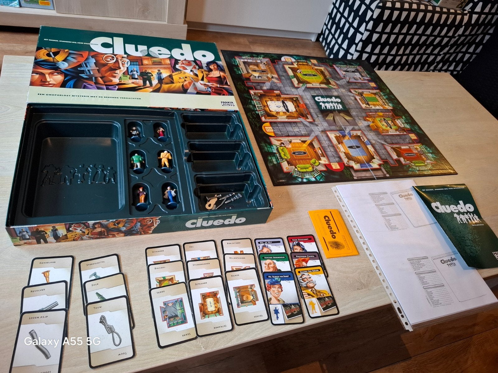 Cluedo Bordspel - Het Klassieke Moordmysterie, Hobby en Vrije tijd, Gezelschapsspellen | Bordspellen, Parker, Vijf spelers of meer