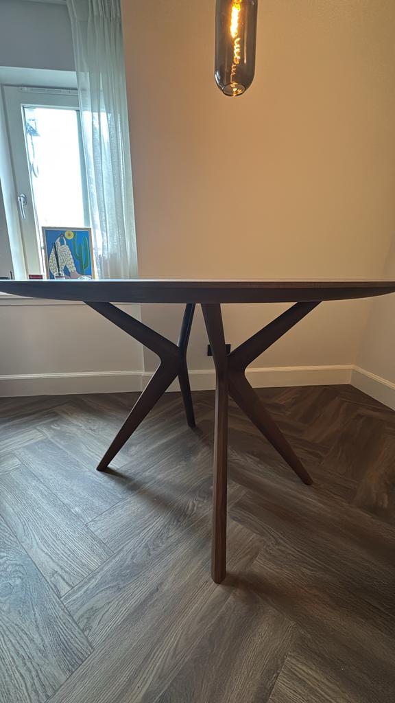 Artisan Lakri table - European Walnut, 100 tot 150 cm, 150 tot 200 cm, Rond, Ophalen of Verzenden