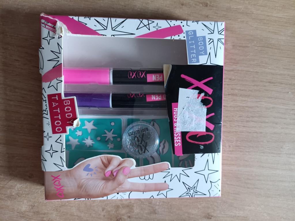 XOXO Body Tattoo & Glitter Set - Knutselplezier!, Ophalen, Zo goed als nieuw, Knutselen