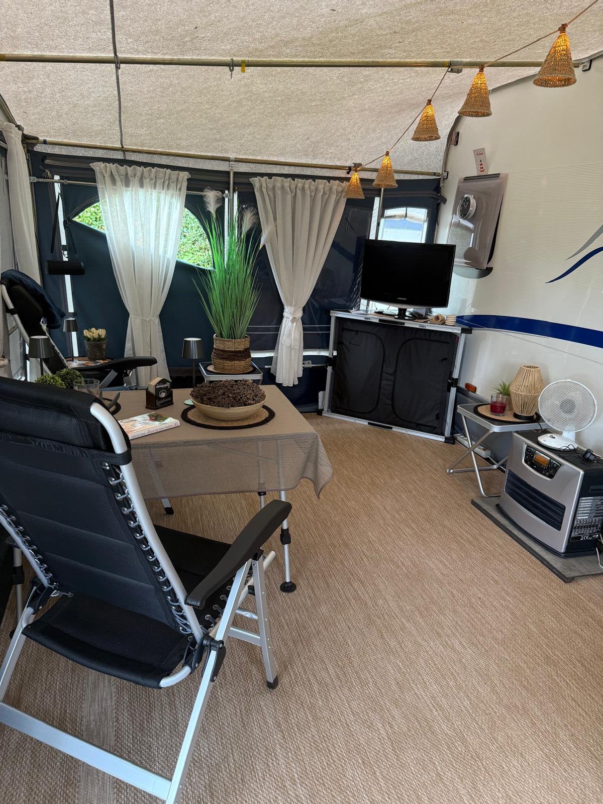 Te koop Bürstner Belcanto 455 TS, Rondzit, Frans bed, Kachel, Particulier