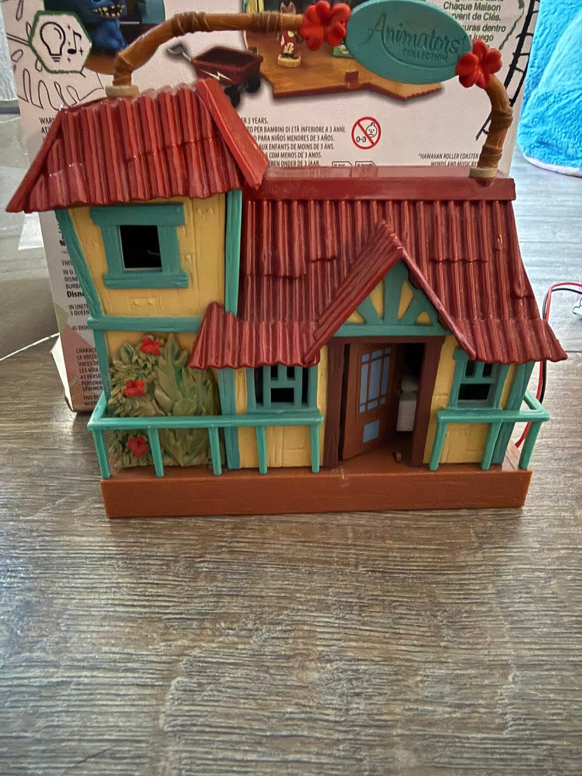 Speelhuisjes van Stitch en Ariel uit Disneyland Parijs, Ophalen of Verzenden, Overige figuren, Zo goed als nieuw, Overige typen