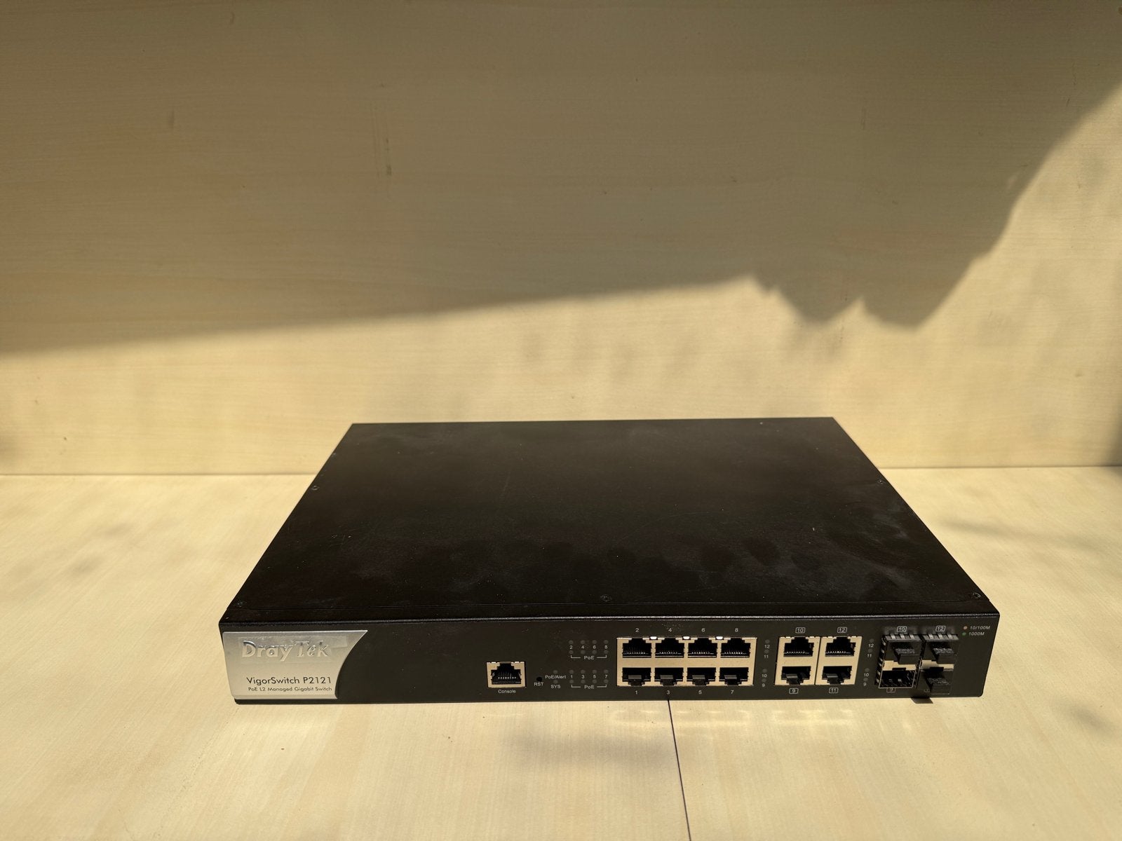 DrayTek VigorSwitch P2121 Gigabit PoE Switch, Ophalen of Verzenden, Gebruikt