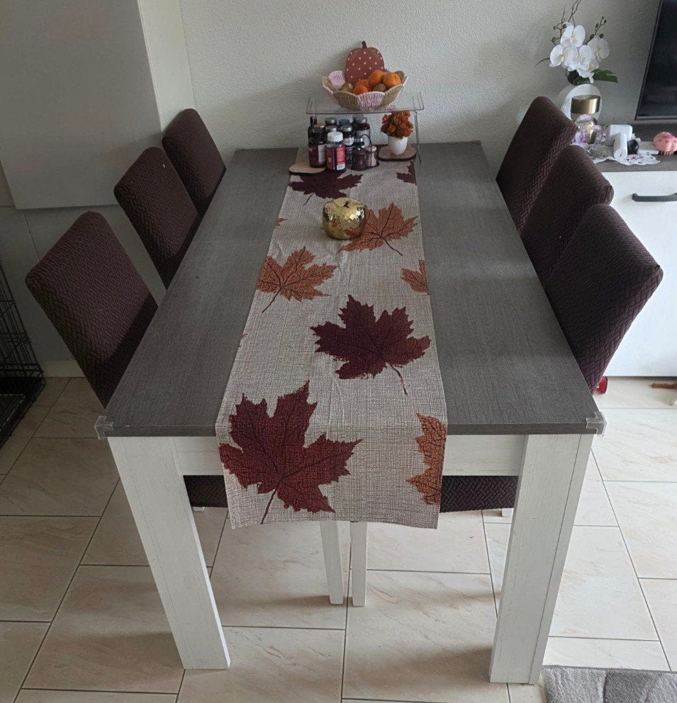 Foto 2 van Eettafel met 6 stoelen - Zo goed als nieuw