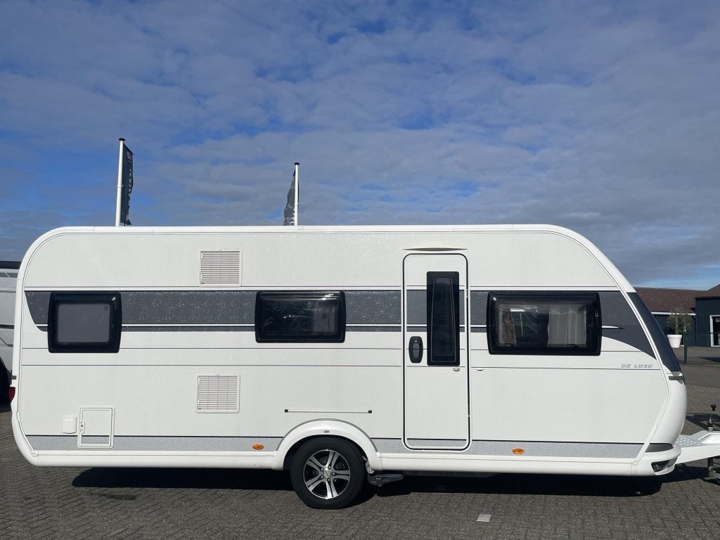 Hobby De Luxe 545 KMF MOVER/VOORTENT/TV/VLOERVERWARMING, Hobby, Bedrijf, Treinzit, Serviceluik