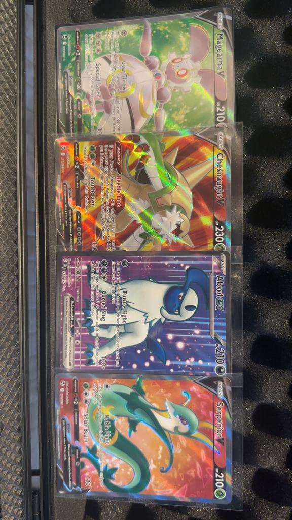 Pokémon V-kaarten: Magearna, Chesnaught, Absol, Serperior, Ophalen of Verzenden, Zo goed als nieuw, Meerdere kaarten, Foil